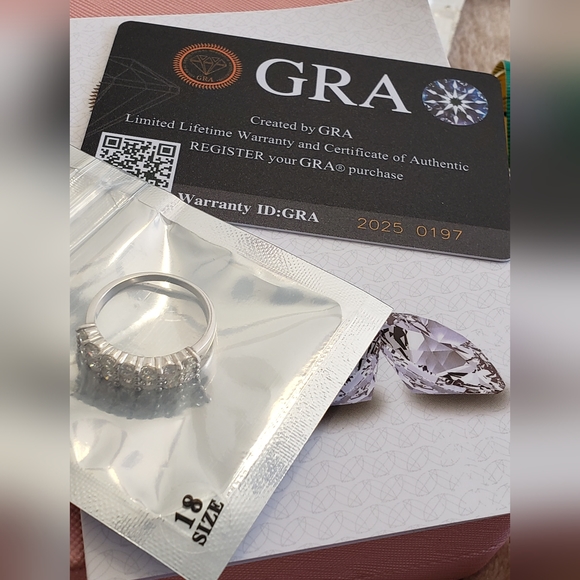 GRA CERTIFIED MOISSANITE RING SIZE 8 - Picture 3 of 7